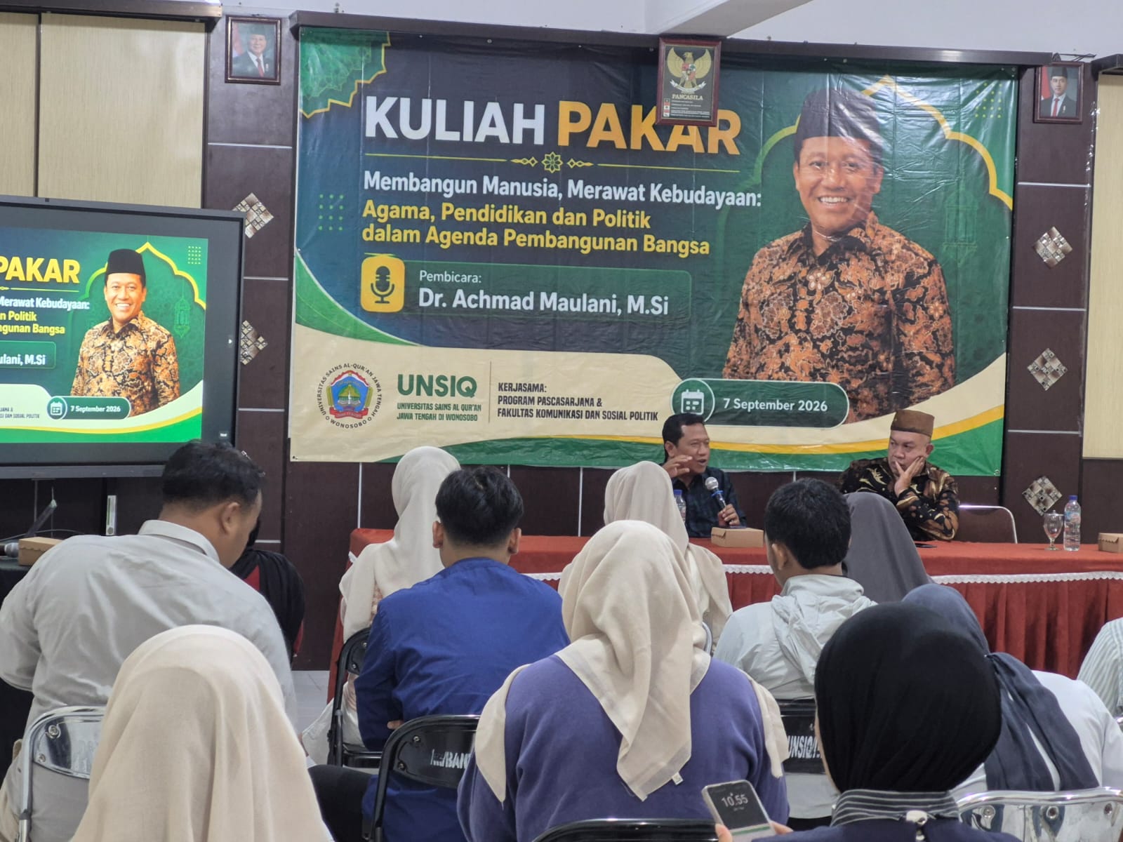 PPs UNSIQ dan FKSP Gelar Kuliah Pakar, Bahas Agama, Pendidikan, dan Politik dalam Pembangunan Bangsa